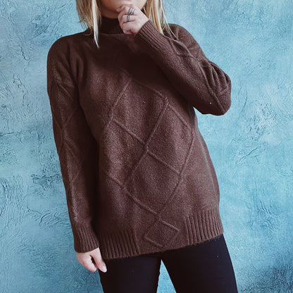 Dames gros tricot pull avec élégant motif en losanges et col haut Chic und Stil