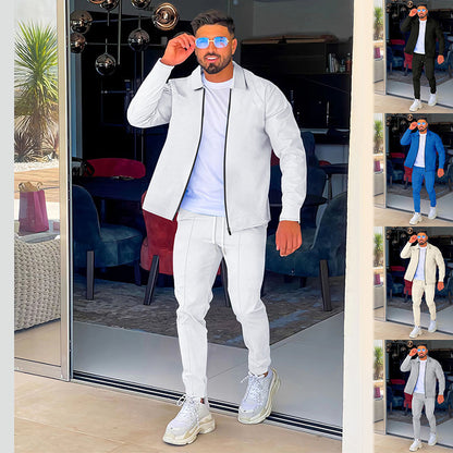 Men's sports training set with a textured long sleeve top and comfortable jogger pants Chic und Stil