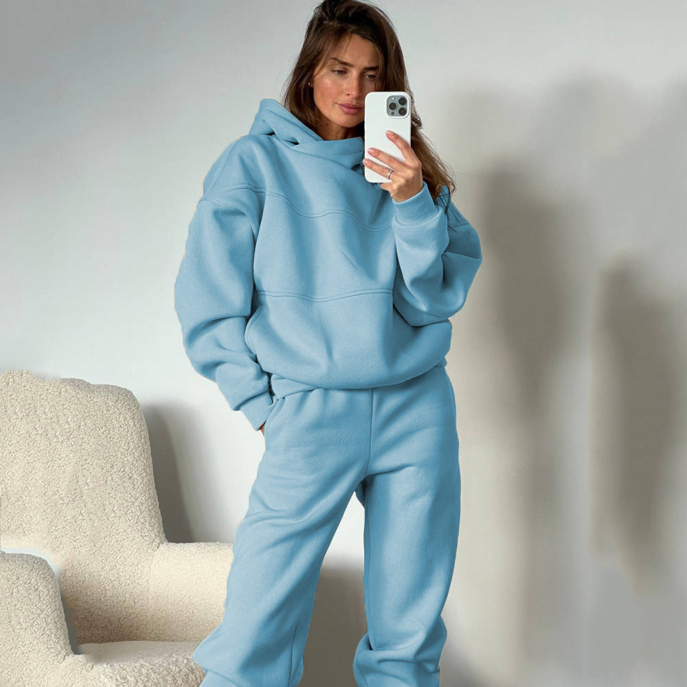 Casual women's sweatpants set with oversized hooded sweatshirt Chic and Style