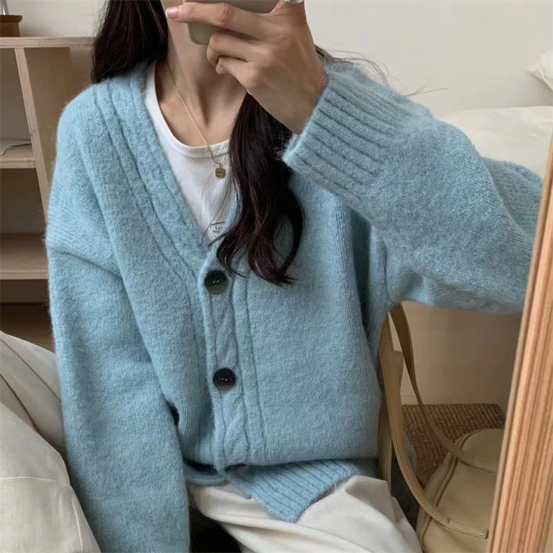 Dames Pull-over en tricot confortable avec un élégant décolleté en V et des détails de bouton Chic und Stil