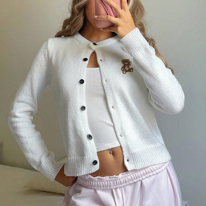Dames cardigan avec un mignon design d'ours et fermeture à bouton Chic und Stil