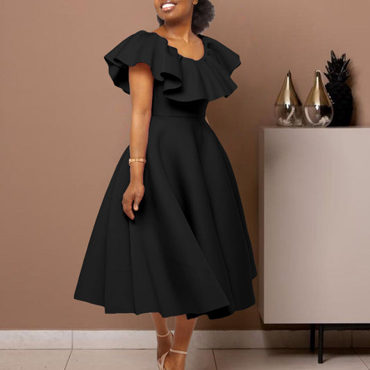 Robe maxi pour femmes avec col volumineux et jupe fluide Chic und Stil