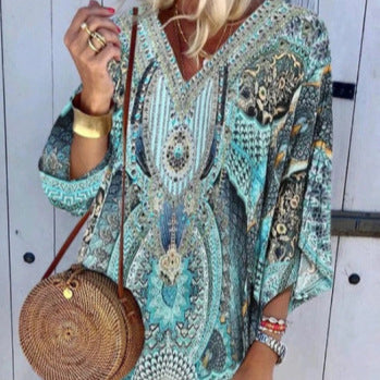 Robe kaftan légère pour femmes avec un décolleté en V profond et des manches cloche Chic und Stil