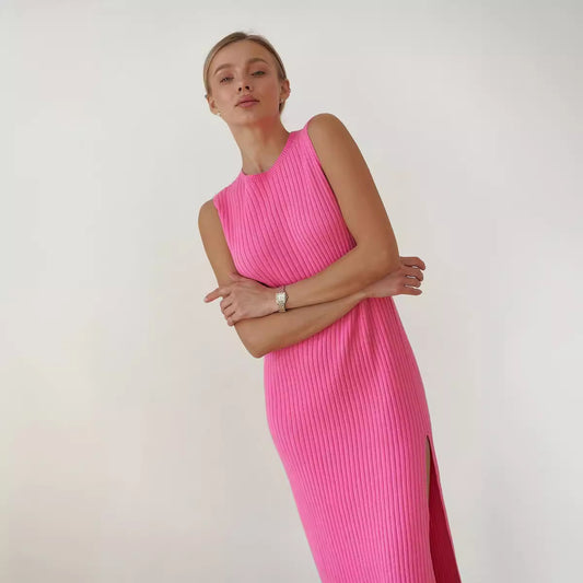 Robe en tricot élégante et cintrée pour femmes avec col haut et structure en côtes Chic und Stil