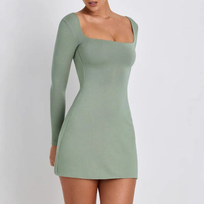 Robe mini élégante pour femmes avec décolleté en U large et manches longues Chic und Stil