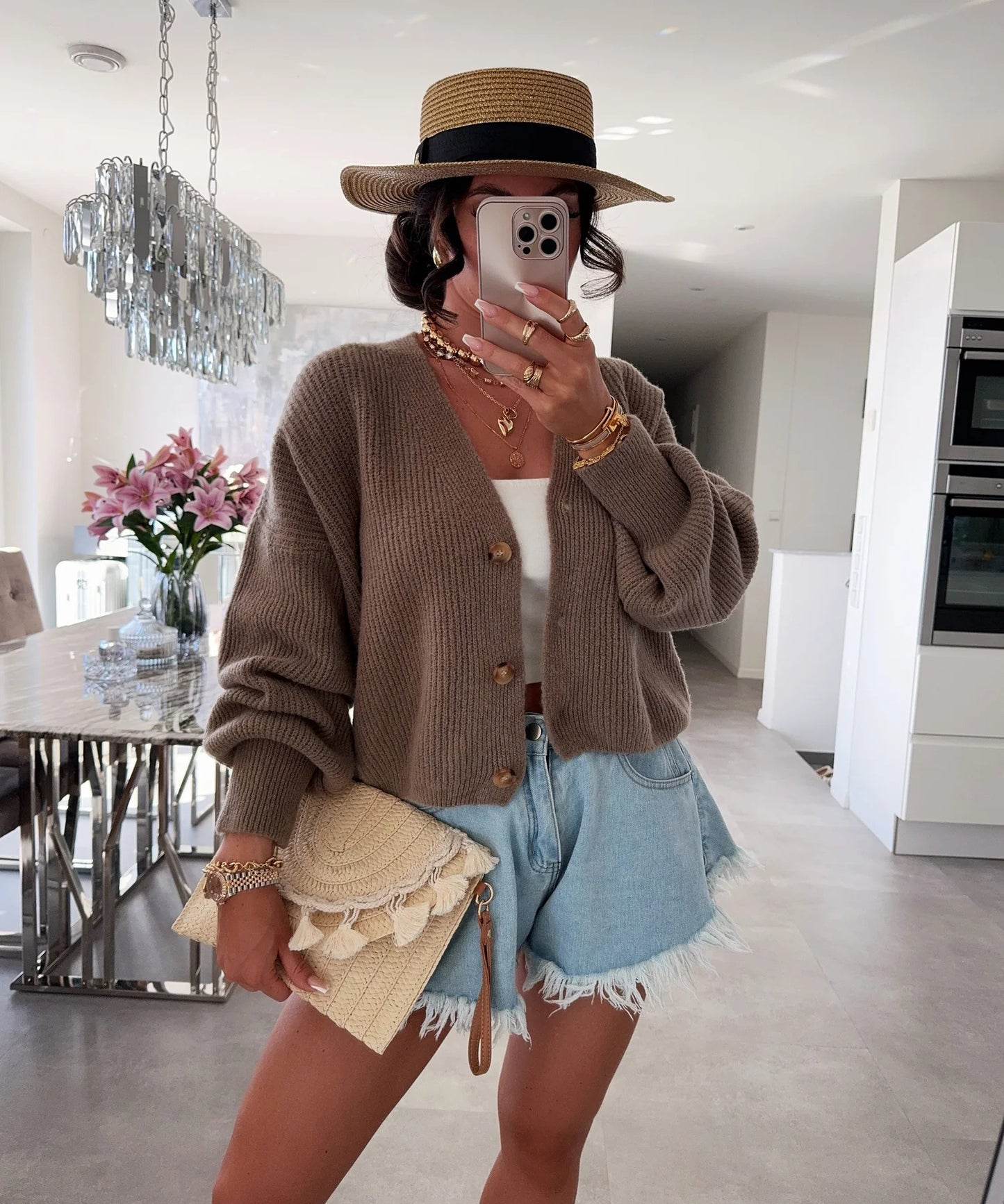 Dames cardigan avec des manches volumineuses et des boutons en bois de haute qualité Chic und Stil