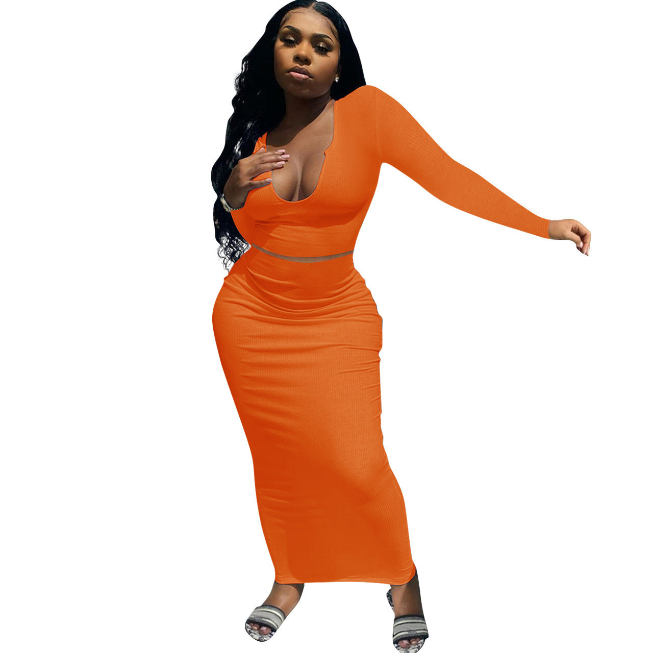 Robe maxi ajustée pour femmes avec manches longues et décolleté en V profond Chic und Stil