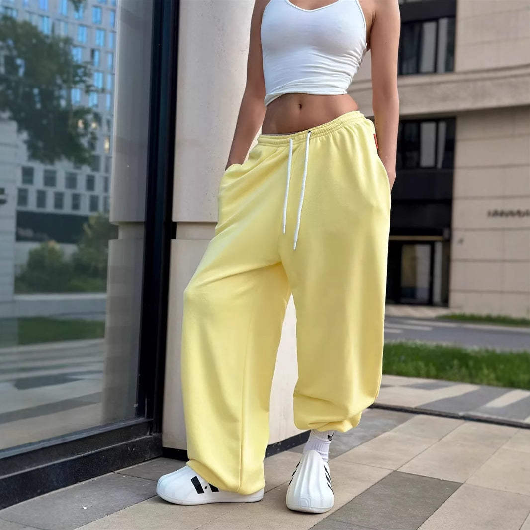 Wide lounge pants for women in soft fleece fabric Chic and Style