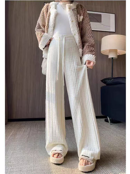 Loose linen pants for women with elastic waistband and striped design Chic und Stil
