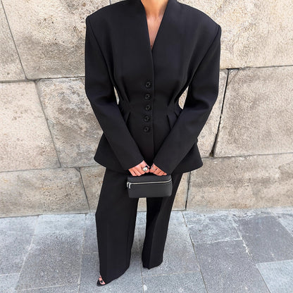 Fitted suit jacket for women with wide pants Chic and Style