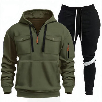 Practical hoodie jacket for men with chic and stylish sports pants