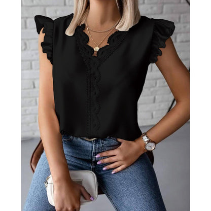 Chemisier femme avec des détails en volants et des appliqués en dentelle Chic und Stil