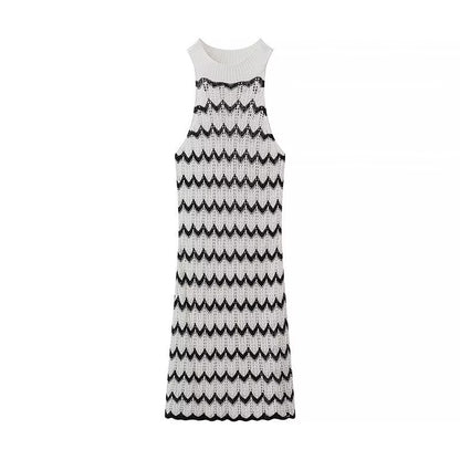 Robe en tricot pour dames avec motif ondulé et dos nageur élégant Chic und Stil