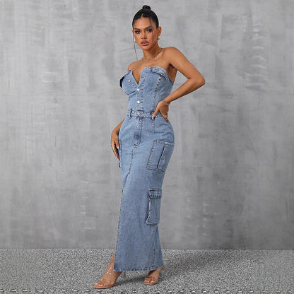 Robe maxi pour dames en look denim avec décolleté en V profond et poches pratiques Chic und Stil