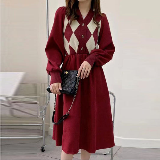 Robe midi en tricot pour femmes avec un haut à boutons et un élégant motif côtelé Chic und Stil