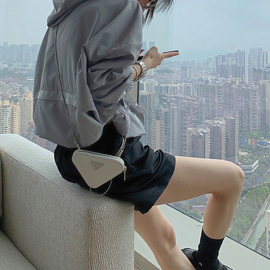 Veste coupe-vent à capuche légère pour femmes Chic und Stil