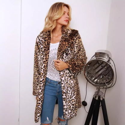 Dames Cape en fourrure de léopard tendance Chic und Stil