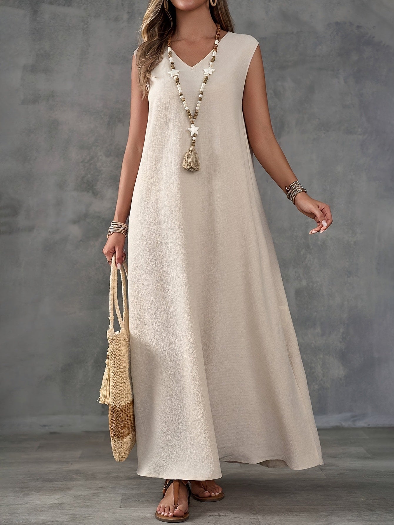 Robe de plage maxi pour femmes avec un élégant décolleté en V et une fente latérale Chic und Stil