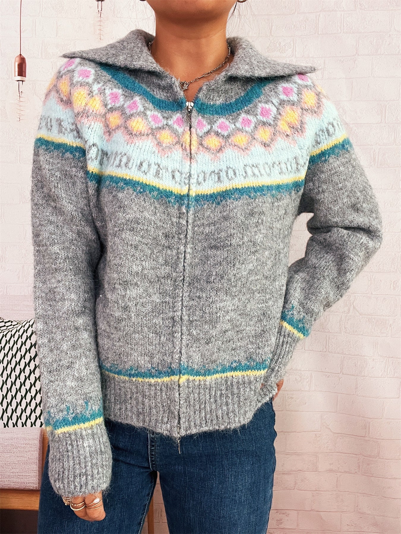Dame cardigan avec motif coloré et fermeture éclair de haute qualité Chic und Stil