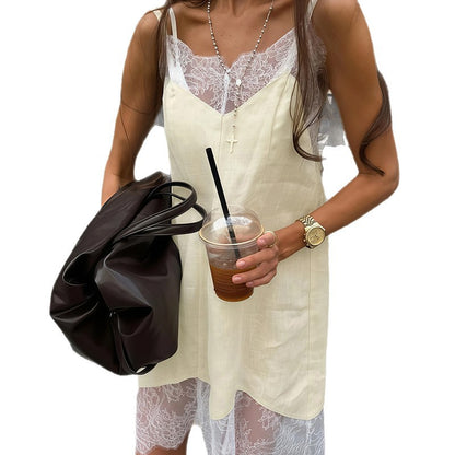 Robe d'été décontractée pour femmes avec des inserts en dentelle et des détails de boutons Chic und Stil