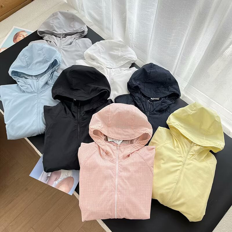 Veste de transition femme coupe-vent avec col à capuche ajustable Chic & Stil