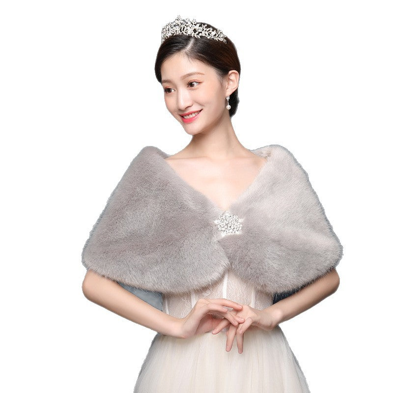 Dames élégant et luxueux manteau en fausse fourrure Chic und Stil