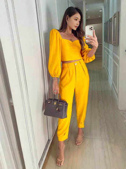 Women Elegant High-End with Balloon Sleeves and High-Waisted Pants Chic and Style