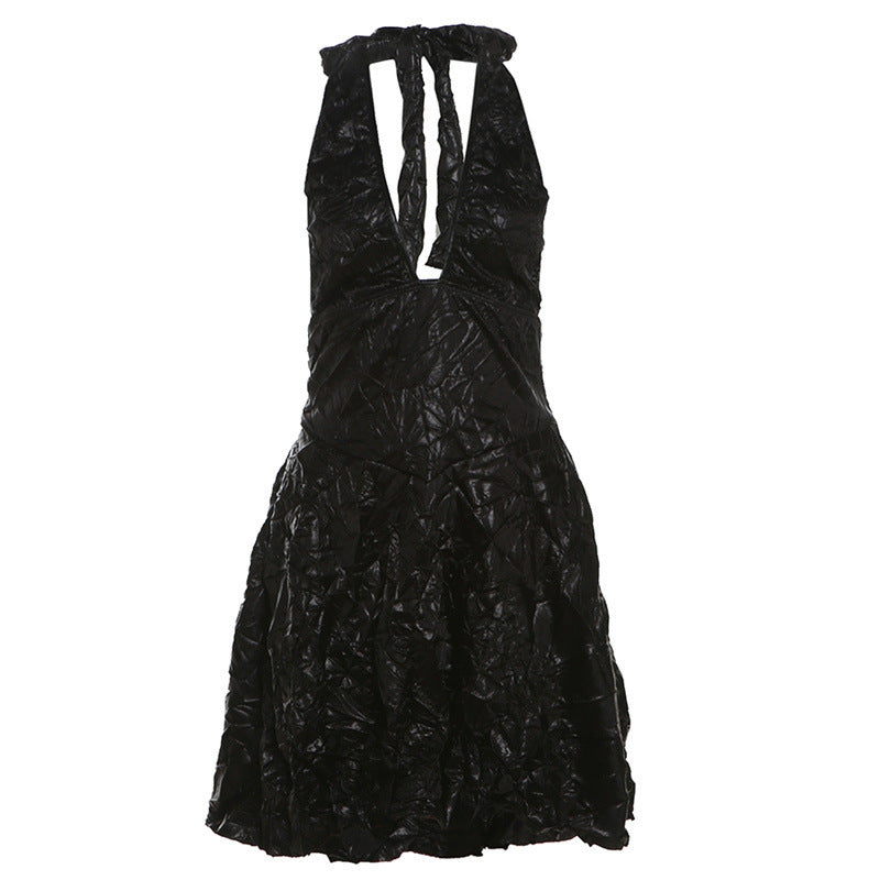 Robe mini Chic und Stile à encolure halter pour femmes avec drapé frivole