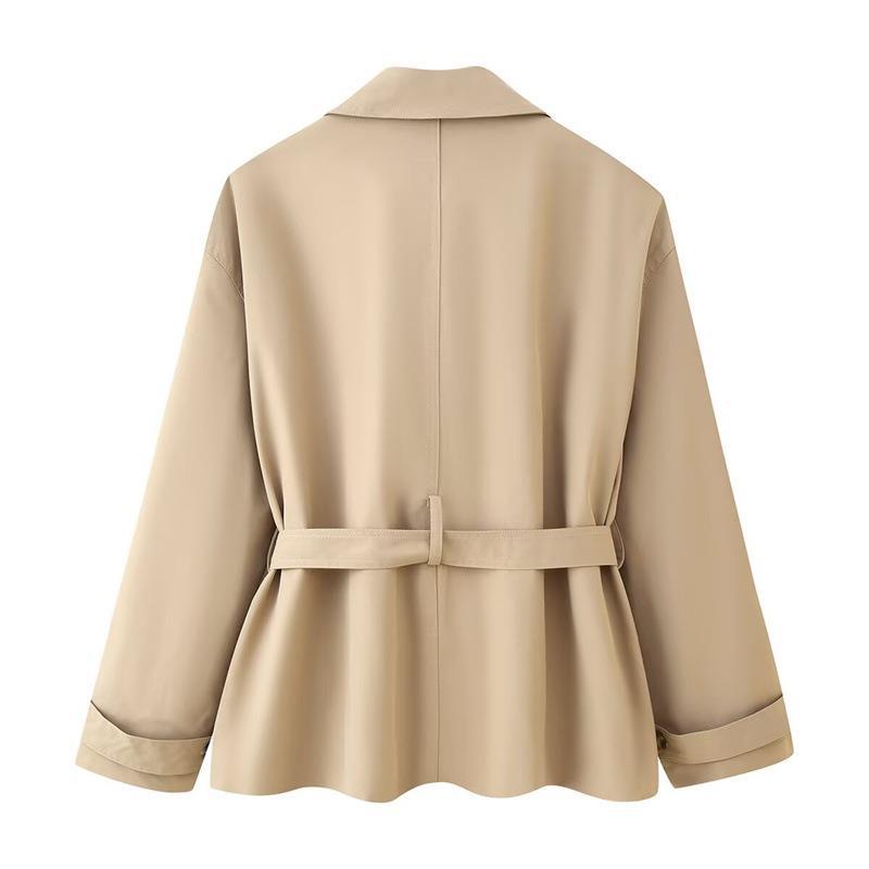 Dames élégante trench-coat avec ceinture réglable et détails de boutons à la mode Chic und Stil