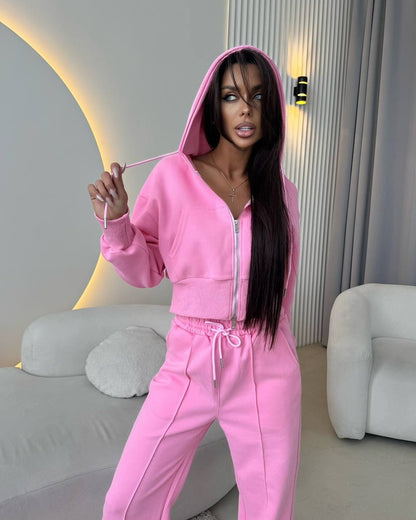 Chic and Style casual cropped hoodie set for women and loose jogger pants