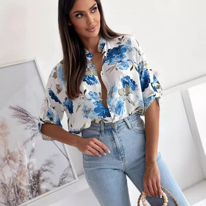 Blouse pour femmes avec design floral et coupe décontractée Chic und Stil