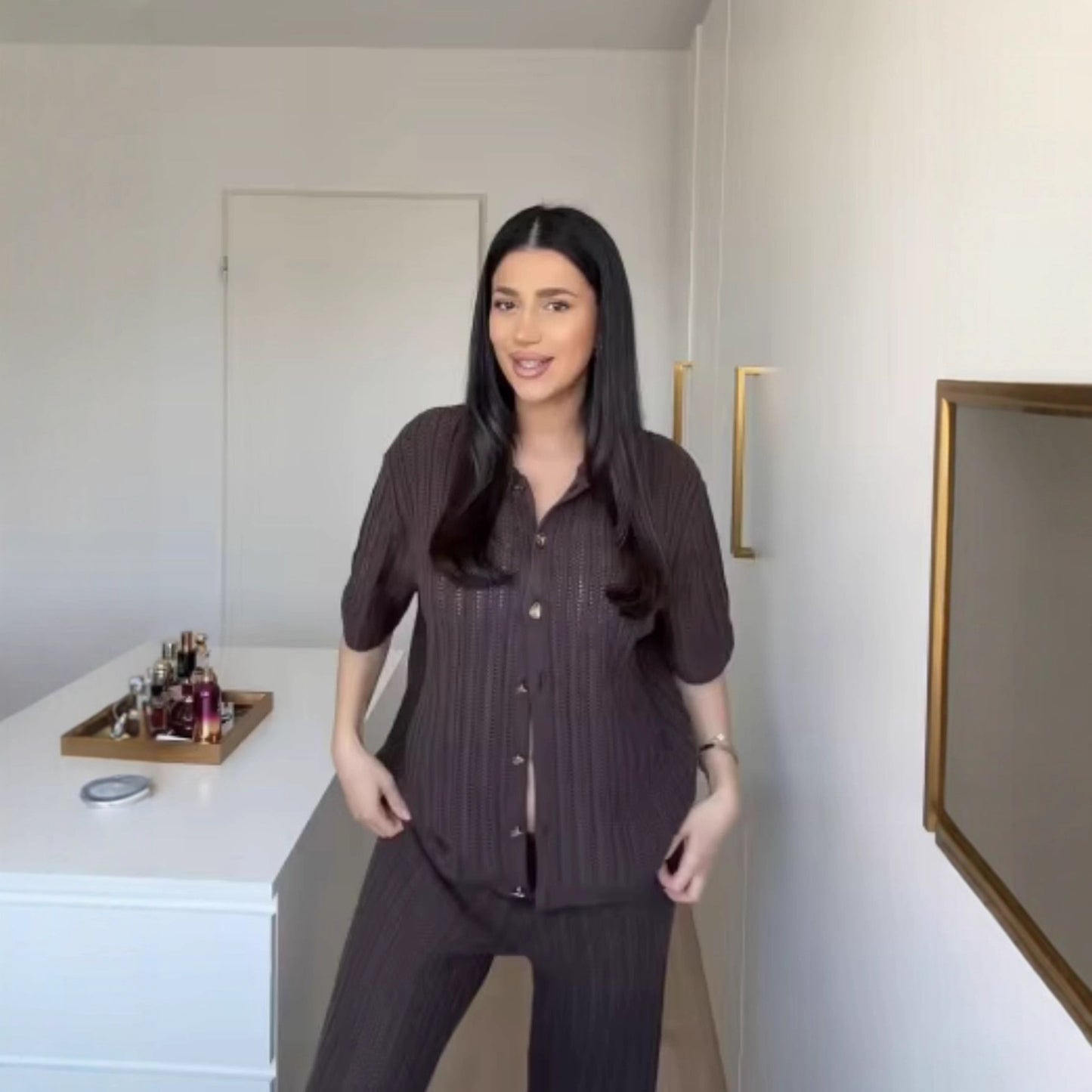 Wide knit palazzo pants for women with an elastic waistband and elegant structure Chic and Style