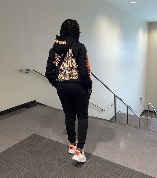 Pull à capuche surdimensionné pour femmes avec un design graphique unique Chic und Stil