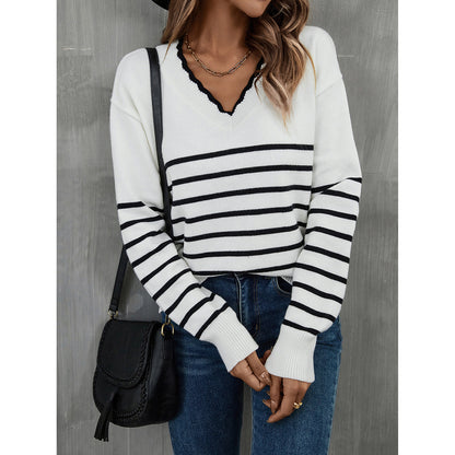 Ladies trendy V-neck knitted pullover with wide stripes Chic und Stil
