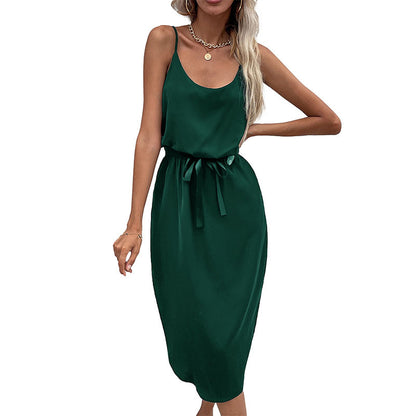 Robe mi-longue à bretelles spaghetti réglables pour femmes avec ceinture nouée Chic und Stil