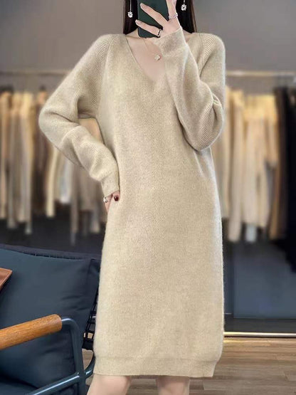 Robe tricot confortable pour femmes avec décolleté en V et coupe décontractée Chic und Stil