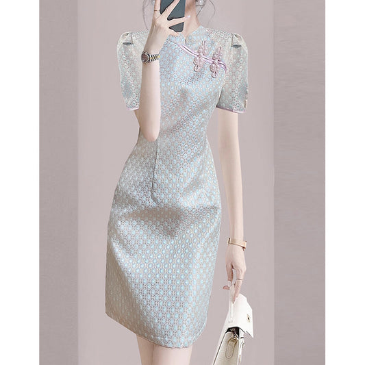 Robe Élegante Fleurie Brodée pour Femme Chic und Stil