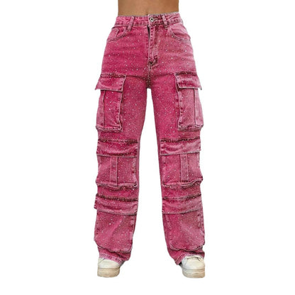 Women's cargo pants with practical pockets and a relaxed fit Chic and Style