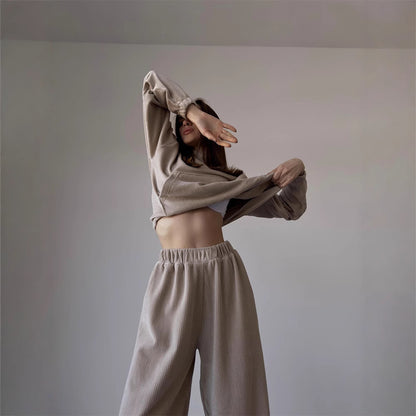 Dames doux ensemble à capuche en cordon avec taille élastique Chic und Stil