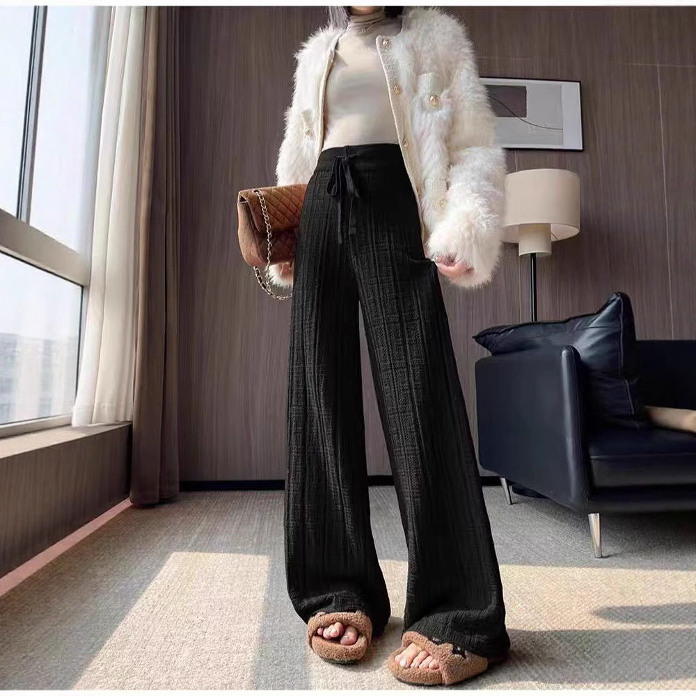 Loose linen pants for women with elastic waistband and striped design Chic und Stil