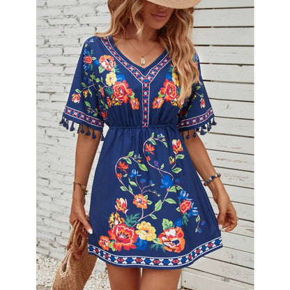 Robe de loisirs pour femmes avec un design floral et des manches à franges Chic und Stil