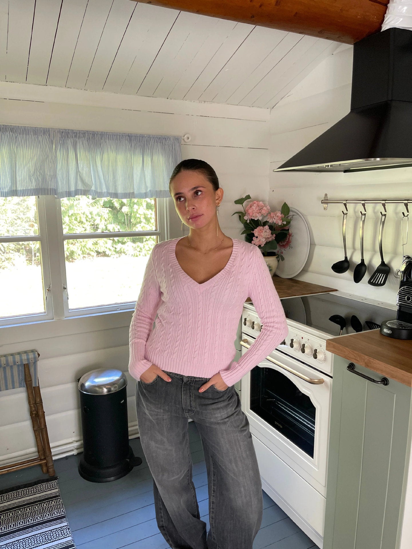 Pull en tricot pour femme avec décolleté en V et manches longues Chic und Stil