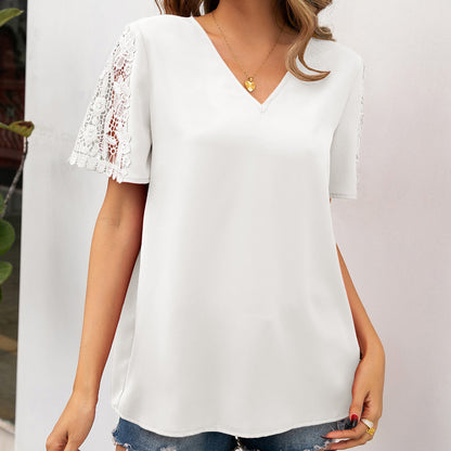 Blouse femme avec accents en dentelle et décolleté en V Chic und Stil