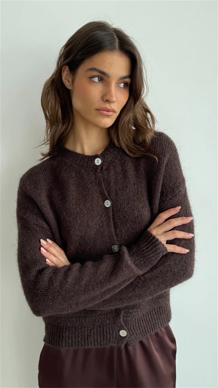 Dames cardigan en tricot douillet avec design à boutons et manches volumineuses Chic und Stil
