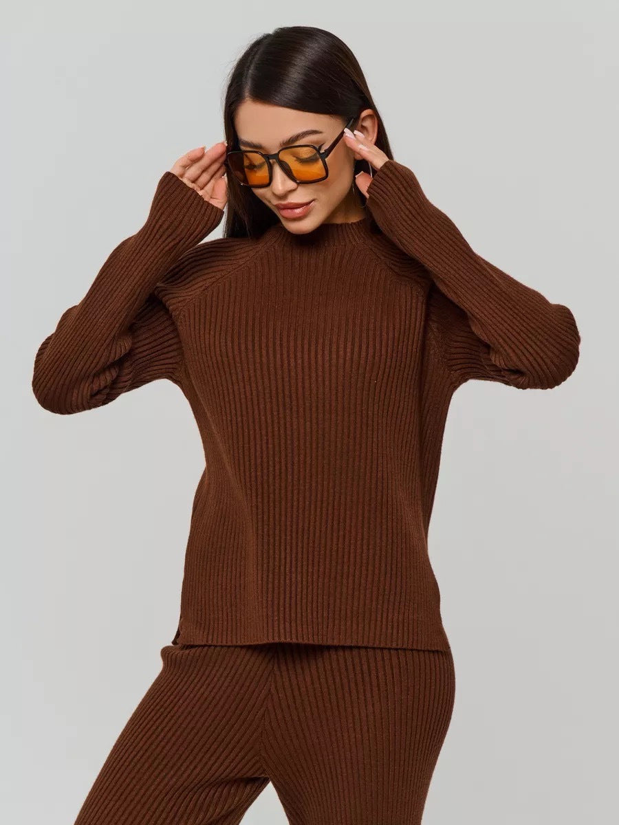 Women's ribbed knit pullover with a relaxed fit and a wide collar Chic and Style