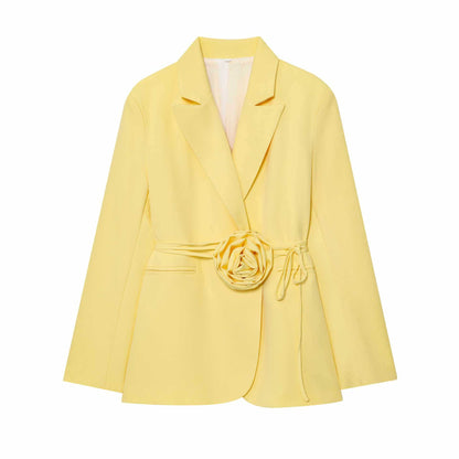 Dames blazer élégant avec ceinture attachée décorative et accents floraux Chic und Stil