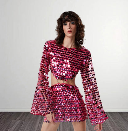 Robe courte élégante pour femmes avec manches transparentes et ornements en sequins Chic und Stil