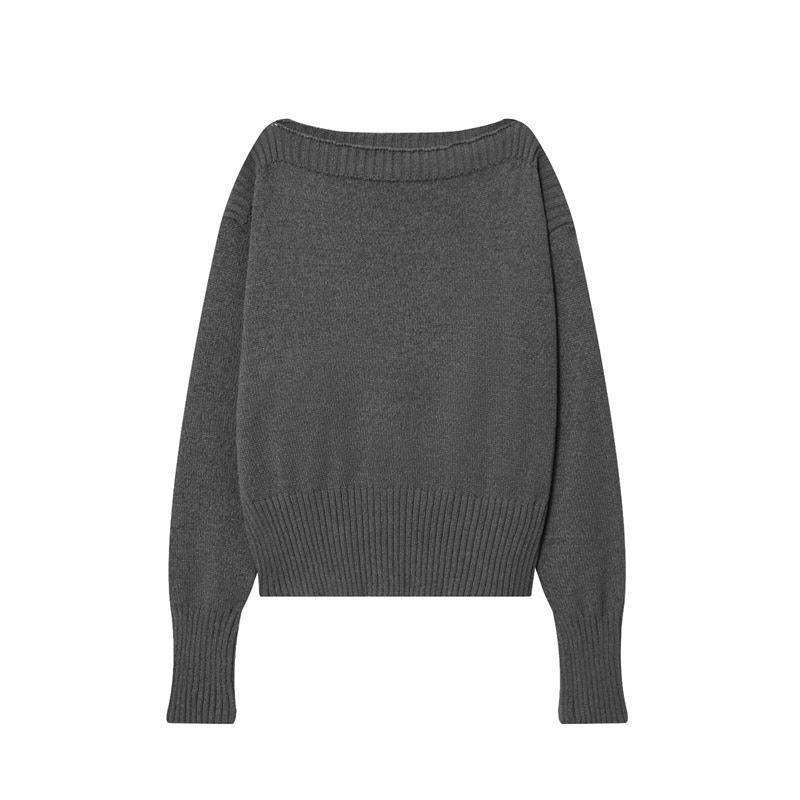 Ladies cozy knitted sweater with loose fit and ribbed edges Chic and Style