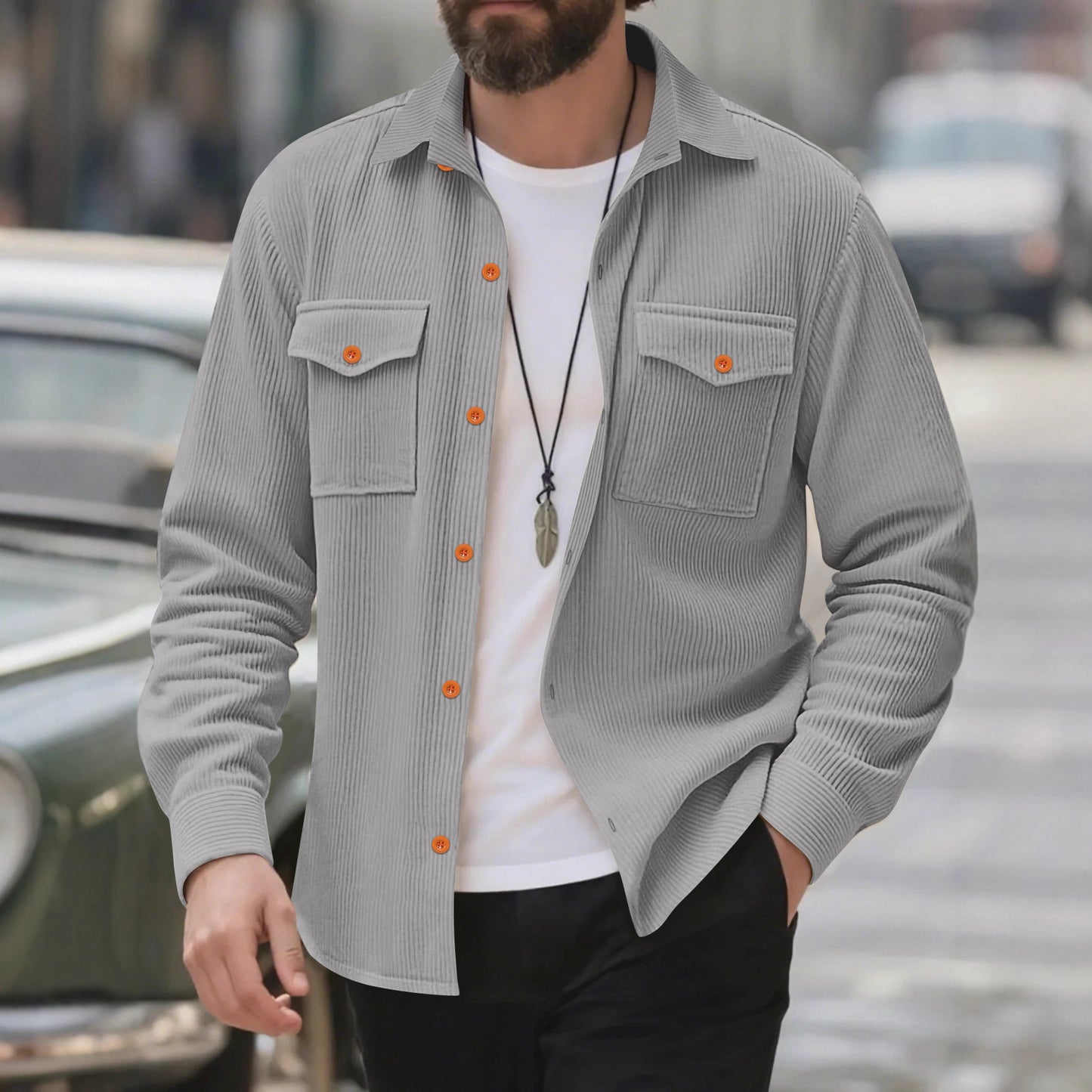 Chemise en velours côtelé pour hommes avec poches poitrine doubles et coupe moderne Chic und Stil