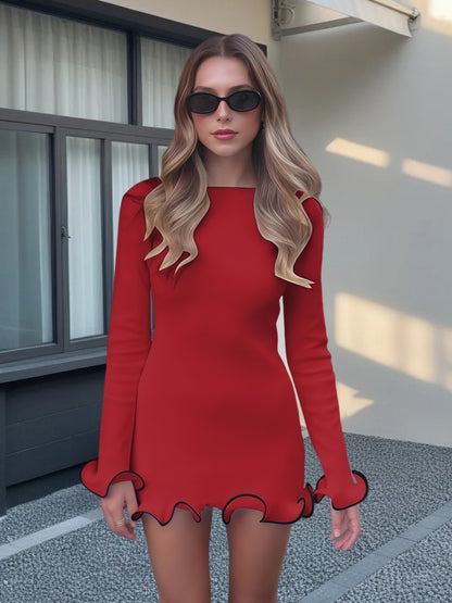 Dames Robe minuscule élégante avec ourlet en forme de vagues et manches longues Chic und Stil